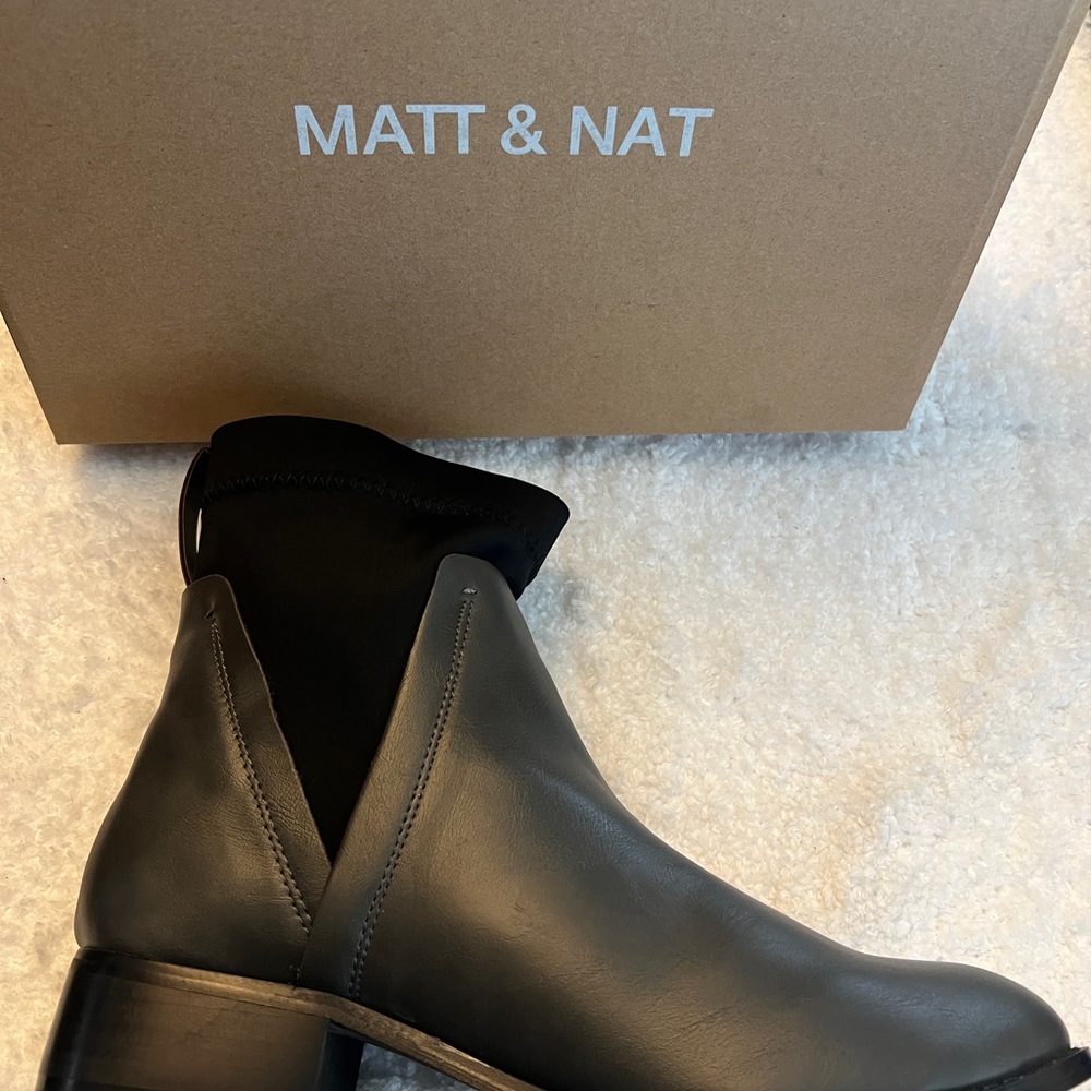 Matt & Nat Carbon Montpetit Carbon Ankle Boots - Picture 2 of 7